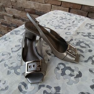 Franco Sarto Sandal - size 6